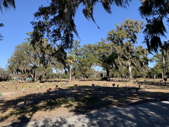 Forest Lawn Memory Gardens