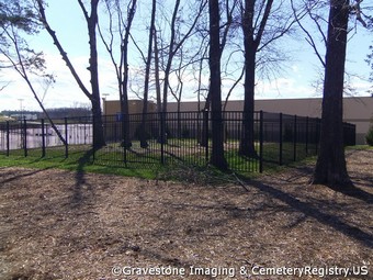 Pinckney May Cemetery